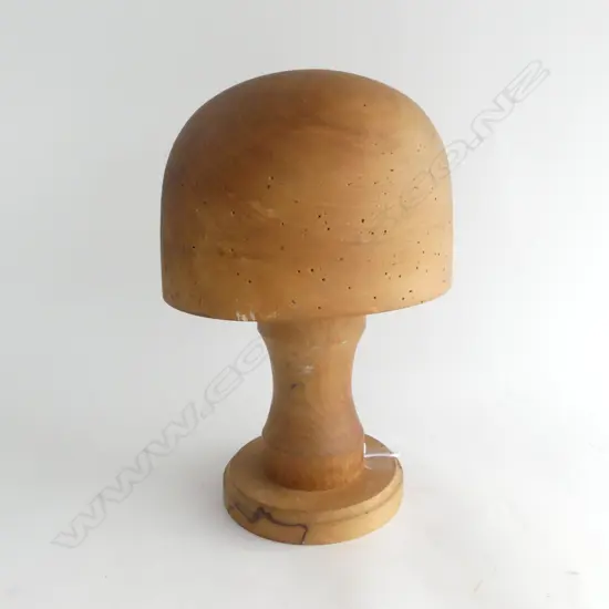 VINTAGE WOODEN HAT BLOCK