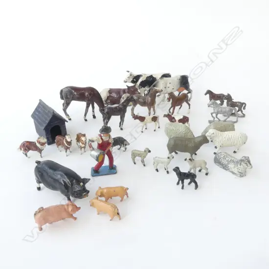 VINTAGE LEAD TOYS 37 PIECES INCL. FARMER, FARM ANIMALS, & KENNEL