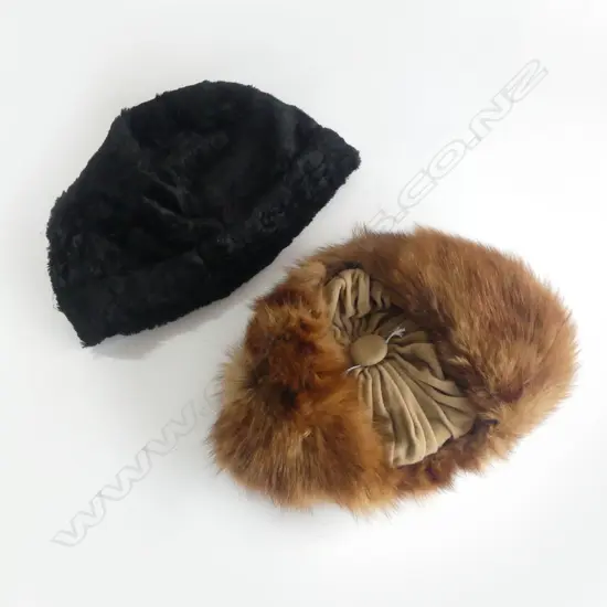 2 VINTAGE LADIES HATS 1 VELVET 1 FUR LINED