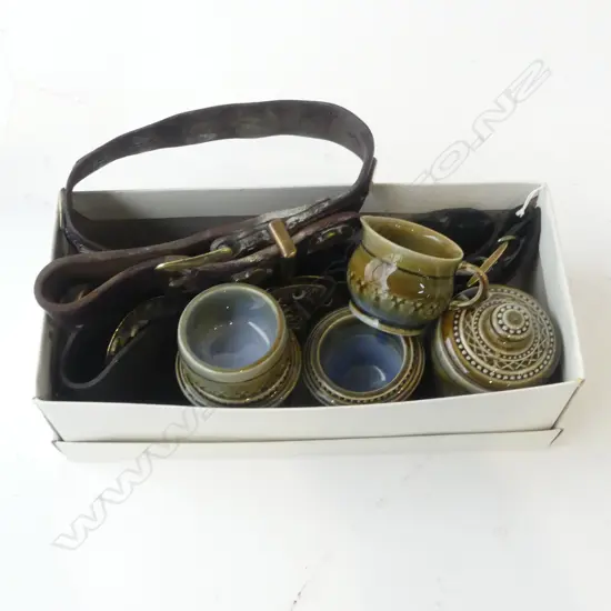 HORSE BRASSES + 5 PCES IRISH PORCELAIN