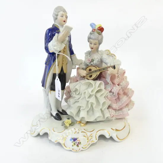 DRESDEN COUPLE; SINGER & LUTE PLAYER H.210mm