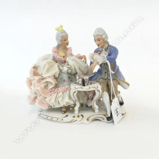 DRESDEN COUPLE; CHESS GAME H.150mm
