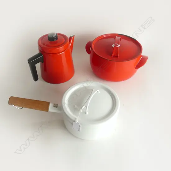 3 PCS RETRO ENAMEL COOKWARE 2 POTS 1LID WORN & COFFEE PERC H250MM