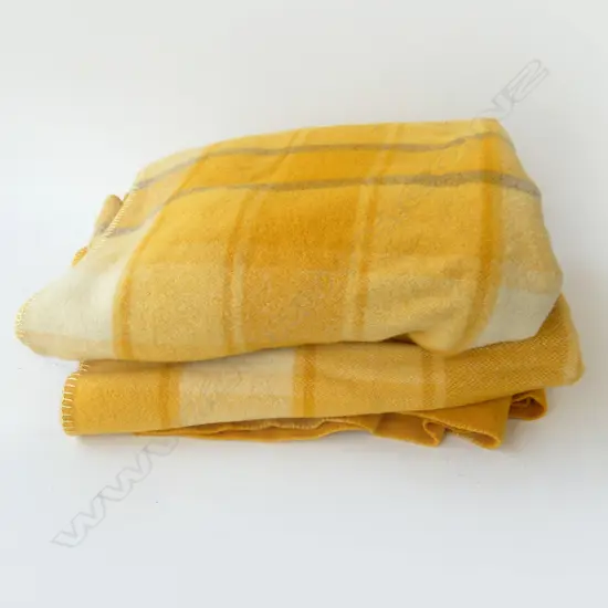 PR YELLOW WOOL BLANKETS