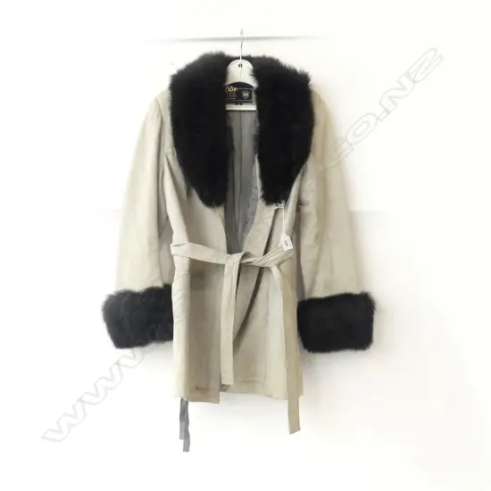 ODE LAMBS SUEDE & FUR COLLARED LADYS JACKET SIZE 36