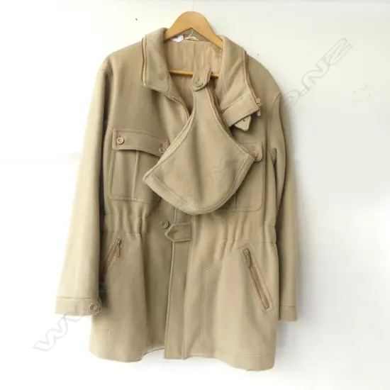 RETRO PALE WOOL JACKET w. DETACHABLE HEAD COVER