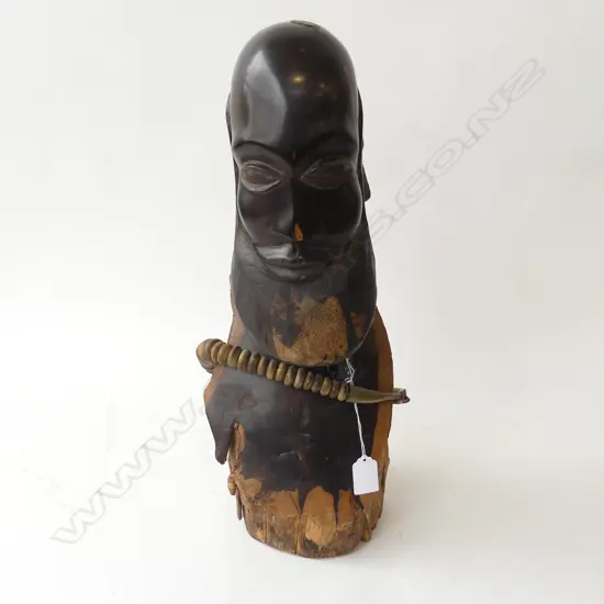 LARGE AFRICAN HARDWOOD CARVED BUST WITH HORN BEAD NECKLACE H450MM