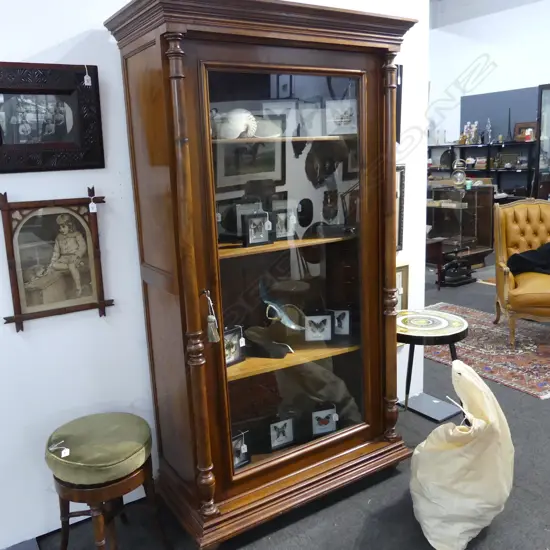 GLAZED DISPLAY CABINET 1095x505x1960mm