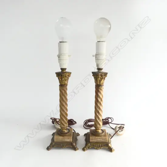 PR ITALIAN ONYX & BRASS COLUMN CANDLESTICK TABLE LAMPS H380MM