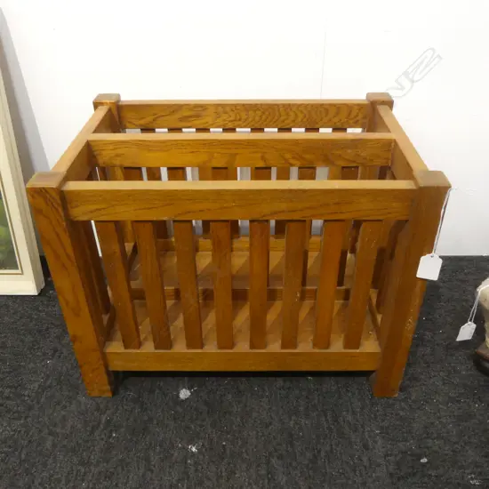 OAK MAGAZINE HOLDER 460x305x355mm