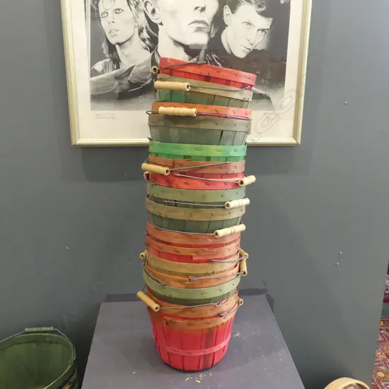 16 DYED WOODEN BUCKETS 220mm dia