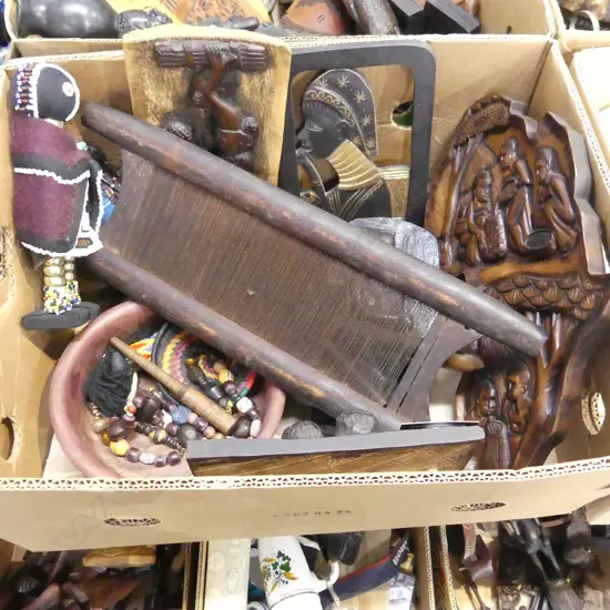 COLLECTION OF 20PCS AFRICAN WOOD & BEAD ART ETC