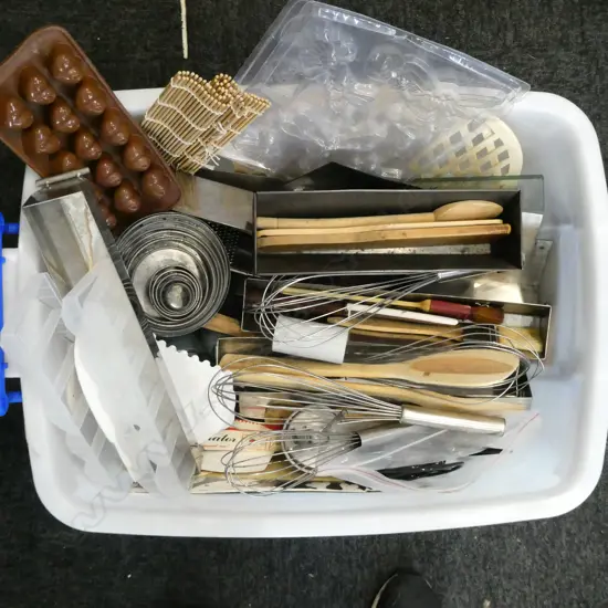 LG CRATE KITCHENALIA