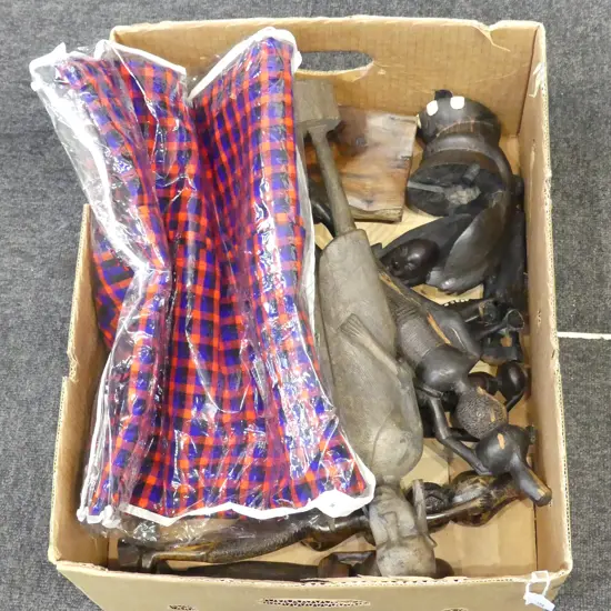 COLLECTION OF 10 AFRICAN WOOD CARVINGS TALLEST 460MM & MASAI FABRIC