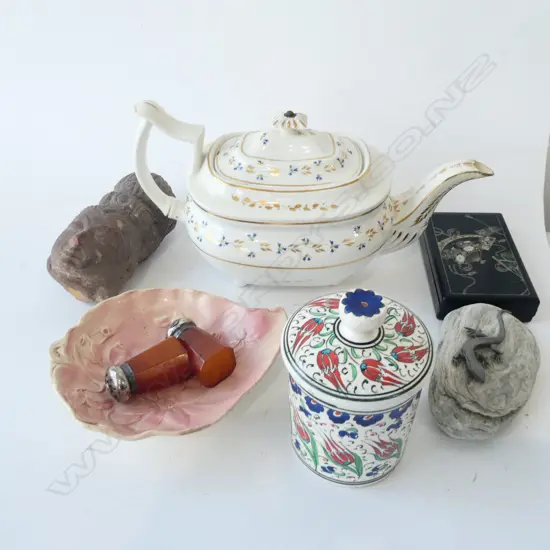 18thC DERBY TEAPOT C.1820 (REPAIRED) ETC