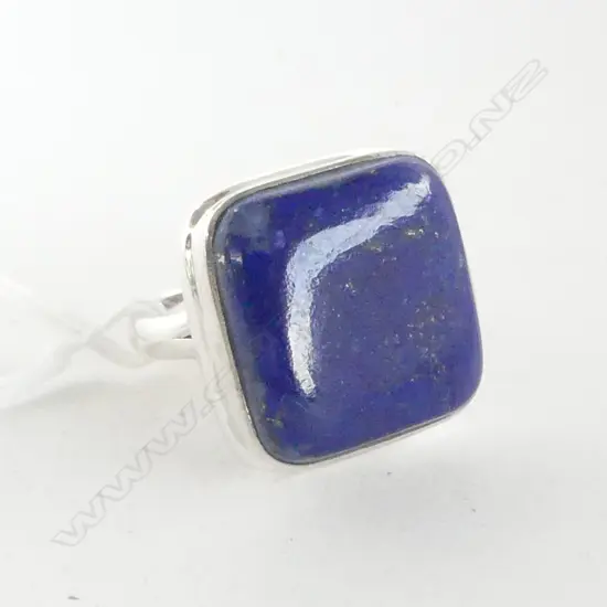 SILVER AND LAPIS STONE RING
