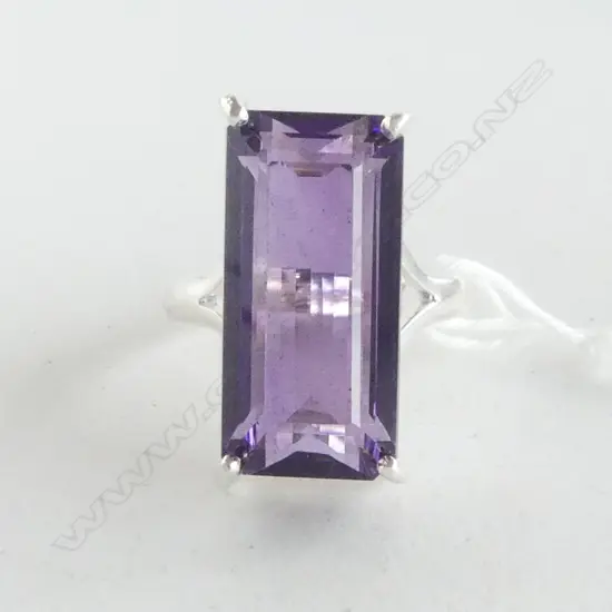 SILVER & LG PRINCESS CUT AMETHYST RING