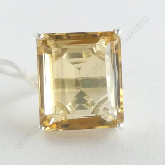 LG SILVER & PRINCESS CUT CITRINE RING