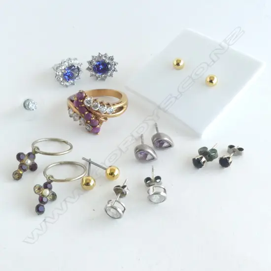 SMALL BAG OF EARRINGS & GOLD PLATE RUBY & CZ DRESS RING