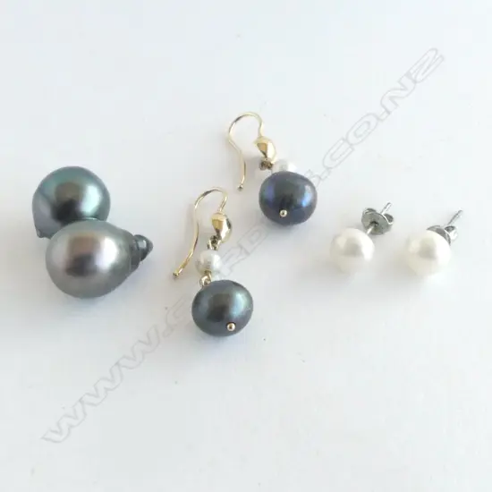 2 LARGE UNSET BLACK BAROQUE PEARLS & 2 PRS PEARL EARRINGS