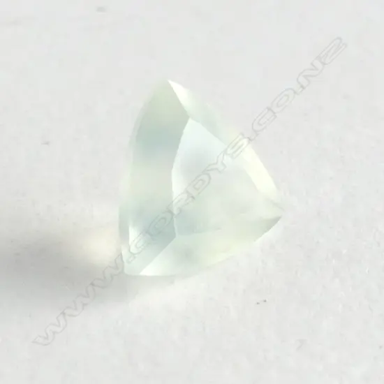 3.47CT TRIANGLE SHAPED FACETED GREEN PREHNITE UNSET STONE