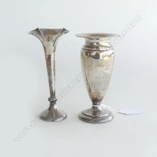 2 STG SILVER POSEY VASES H.120mm, 135gms weighted