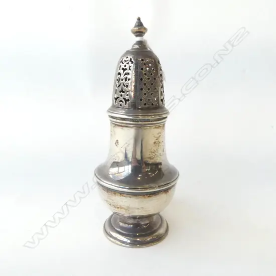 STG SILVER PEPPERETTE, LONDON 1905 H.110mm, 76gms