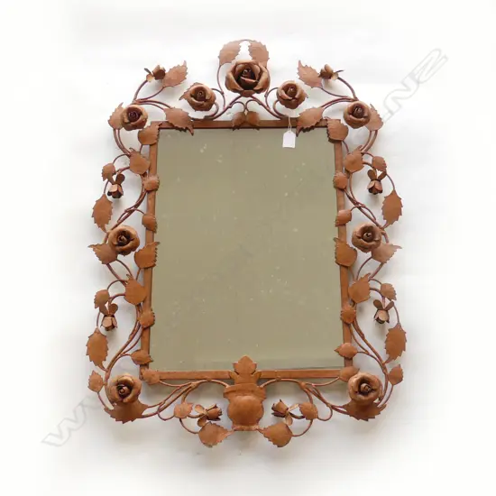 MIRROR w. METAL FLORAL FRAME 830x600mm
