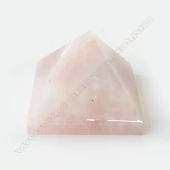 ROSE QUATZ PYRAMID 130MM SQ