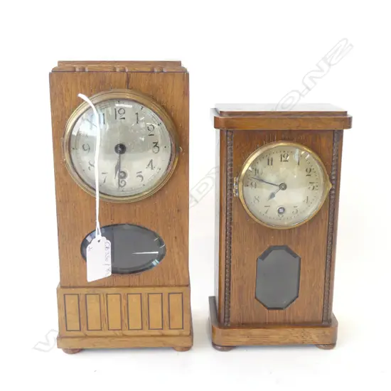 2 OAK MANTEL CLOCKS H.250, 210mm, PENDULUMS INSIDE