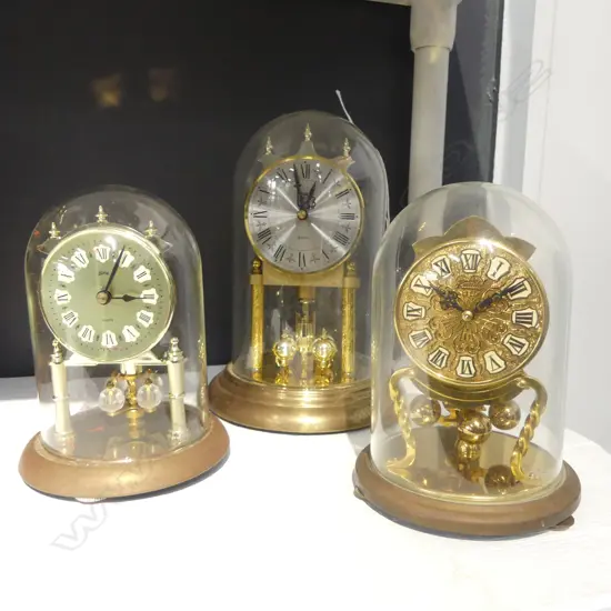 3 DOME CLOCKS H.220mm