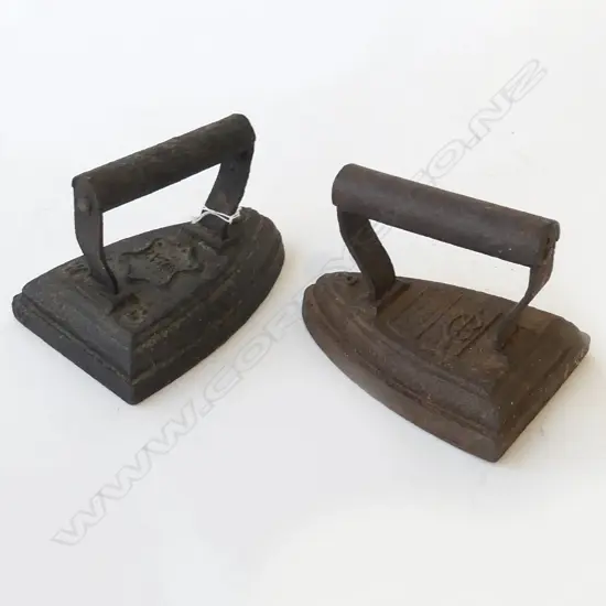 TWO VICTORIAN HEAVY CAST IRON FLAT IRONS ENGLISH NAMES, L.160MM