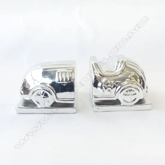 SILVER CERAMIC RACING CAR BOOKENDS L.315mm total