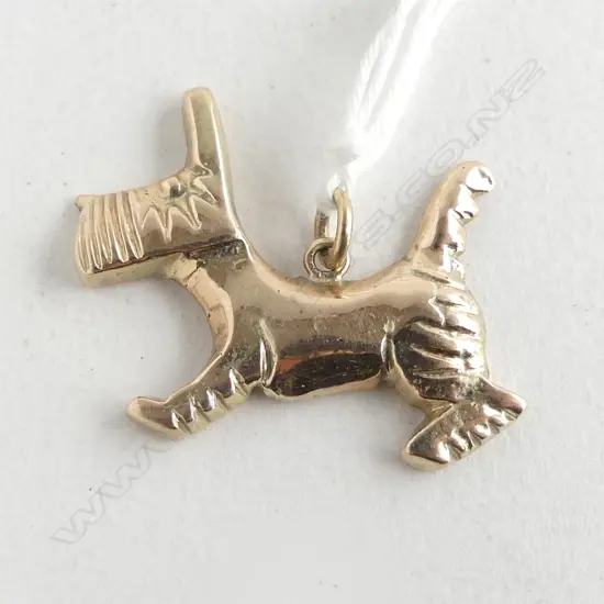 9CT DOG PENDANT W.30mm 7.6gms