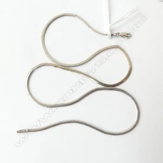 9CT WHITE GOLD NECKLACE AF 7.0gms