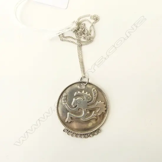 STG SILVER MEXICAN PENDANT & CHAIN