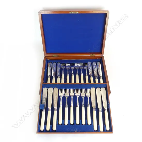 12 PLACE MAHOGANY CASED FISH SET, ENGRAVED FISH ON BLADES, BB & CO, B'HAM