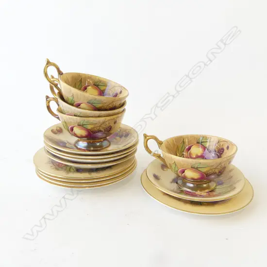 14 PCES AYNSLEY ORCHARD GOLD; 5 SIDE PLATES, 5 SAUCERS, 4 TEA CUPS