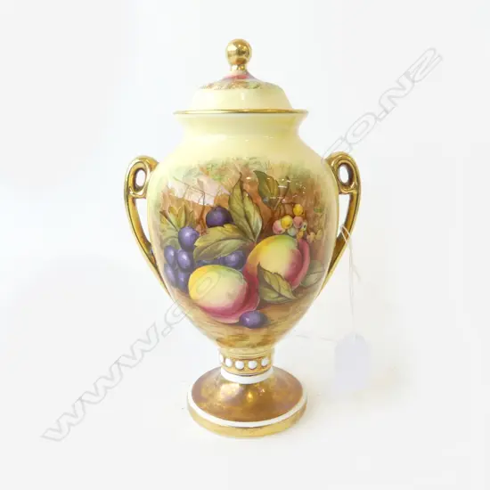 AYNSLEY ORCHARD GOLD LIDDED URN VASE (JONES) H.215mm