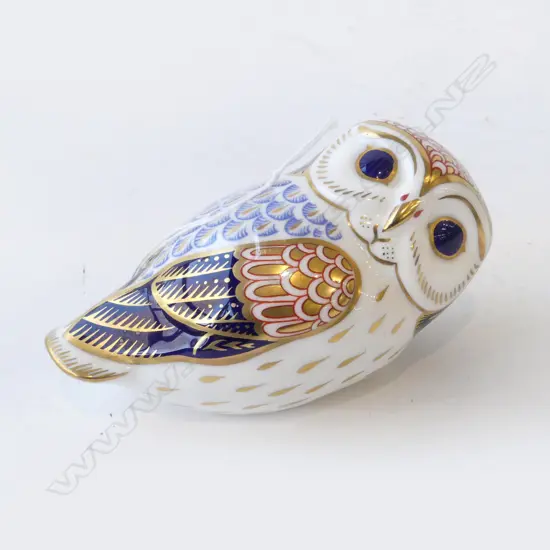 ROYAL CROWN DERBY OWL PAPERWIGHT (MISSING GOLD BUTTON) L.130mm