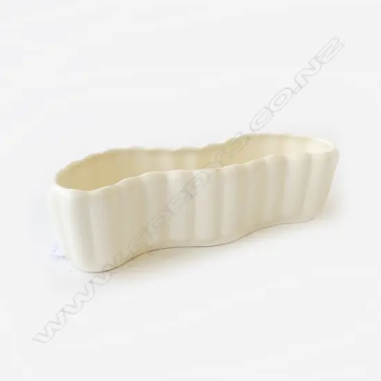 WHITE CROWN LYNN VASE W.285mm