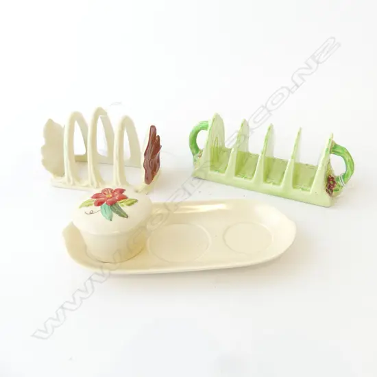 2 LEAF PAT TOAST RACKS L180MM & 3PC LEAF CONDIMENT SET L200MM