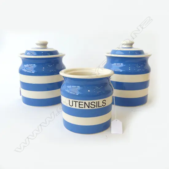 PR CLOVERLEAF BLUE/W LIDDED JARS H200MM & UTENSILS JAR H130MM