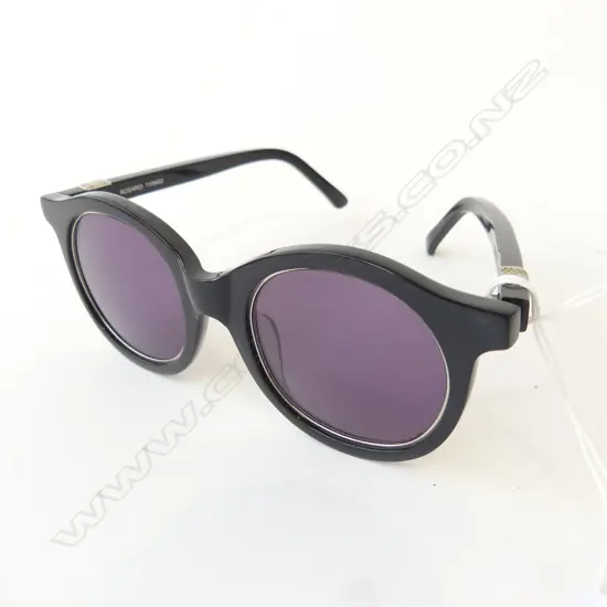 PR OF SASS & BIDE SUNGLASSES