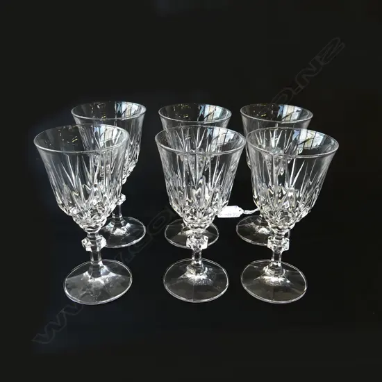 SET 6 WINE GLASSES