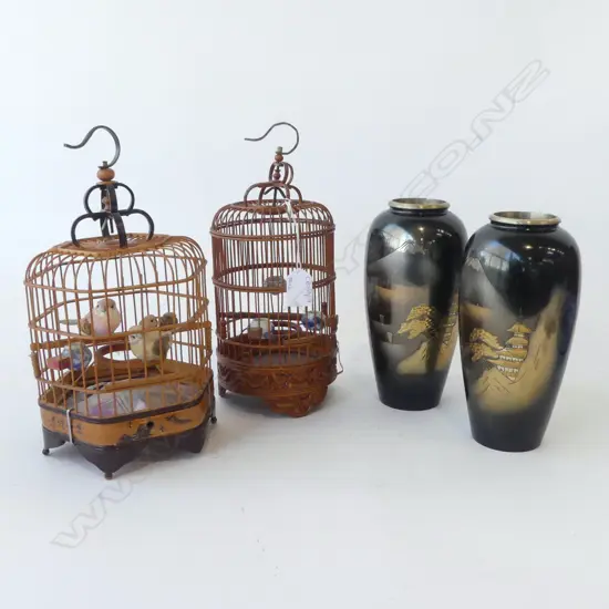 PR JAPANESE METAL VASES H.205mm + 2 BIRD CAGES