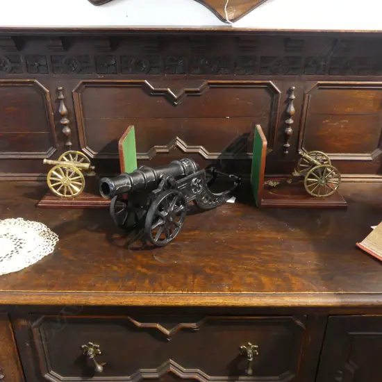 3 CANONS; CAST IRON L.440mm + PR BRASS BOOKENDS