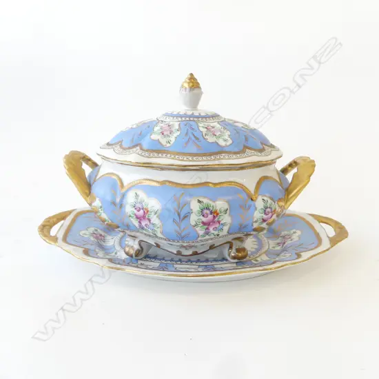 HAND PAINTED LIDDED TUREEN w. BASE PLATE W.400mm