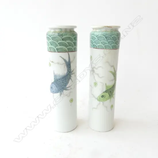 PR CHINESE VASES w. FISH DECORATION H.200mm