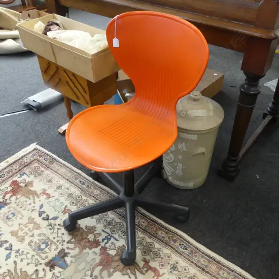 ITALIAN 'ECHO' OFFICE CHAIR; ORANGE